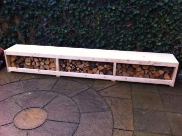 Steigerhouten haardopslag HOT – Haardhout opslag met zitbank