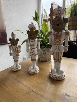 Notenkraker Beer Wit & Goud 33cm